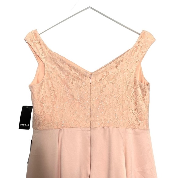 Torrid Disney Sleeping Beauty Aurora Special Occasion Gown Size 10 NEW - Picture 10 of 16